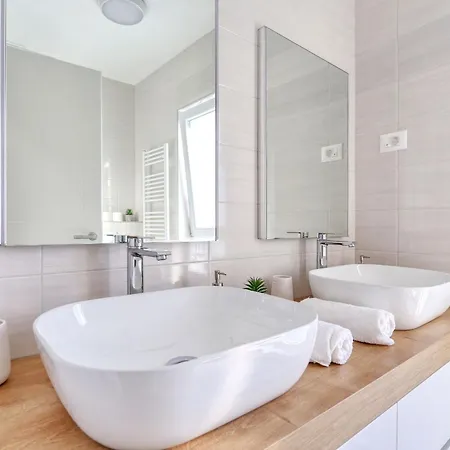 Gea With Private Pool Vrsi